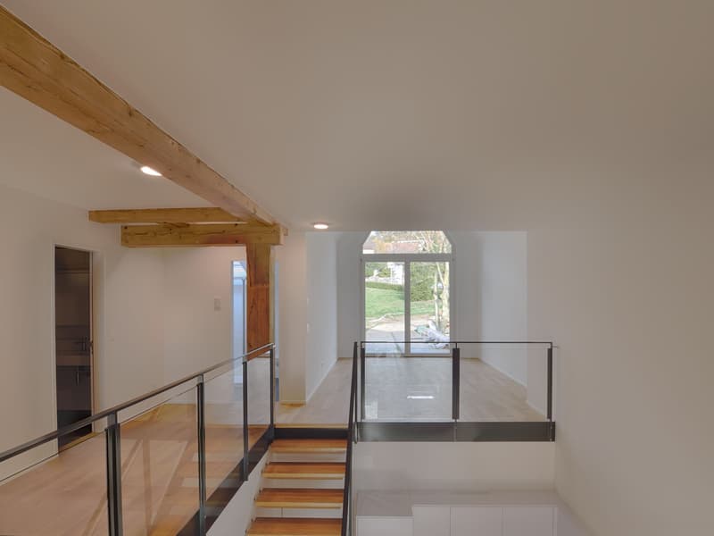 Vivere con carattere, maisonette moderna in una fattoria ristrutturata (3)
