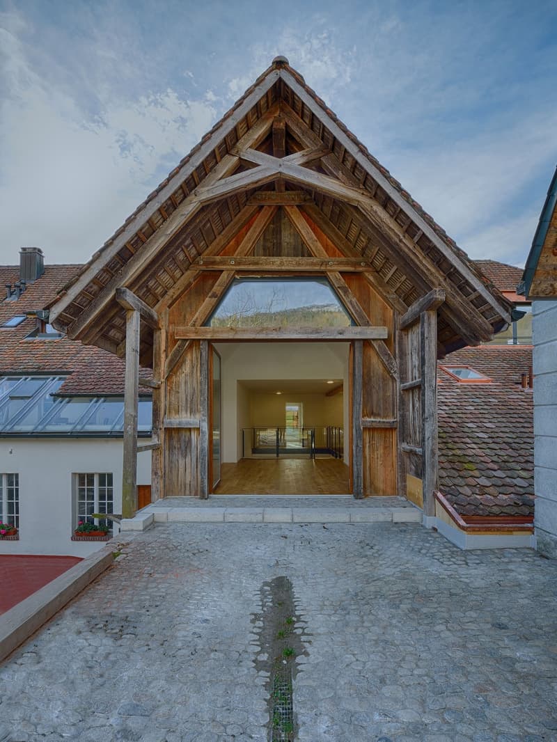 Vivere con carattere, maisonette moderna in una fattoria ristrutturata (1)