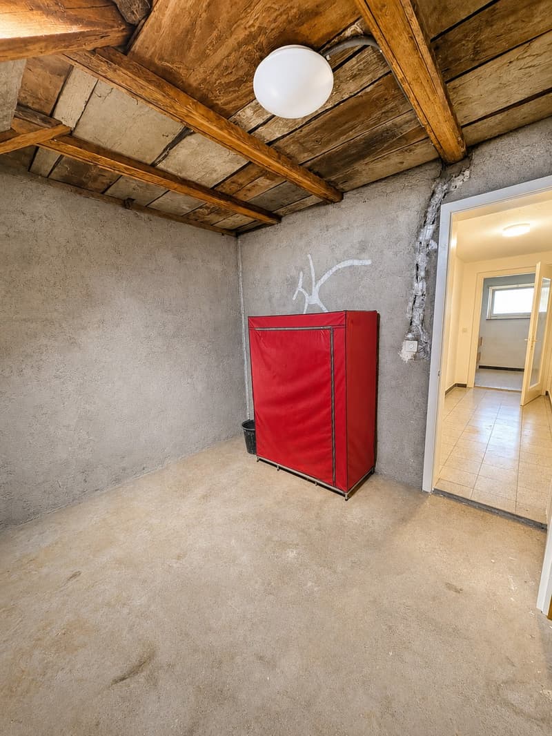 Appartamento mansardato 2 locali con ampio locale di deposito a Wiedlisbach (7)