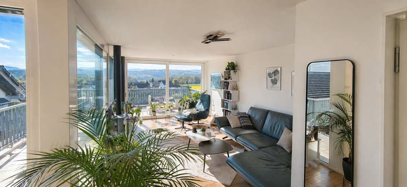 Appartamento in mansarda con carattere di giardino invernale, terrazze spaziose e Smart Home (1)