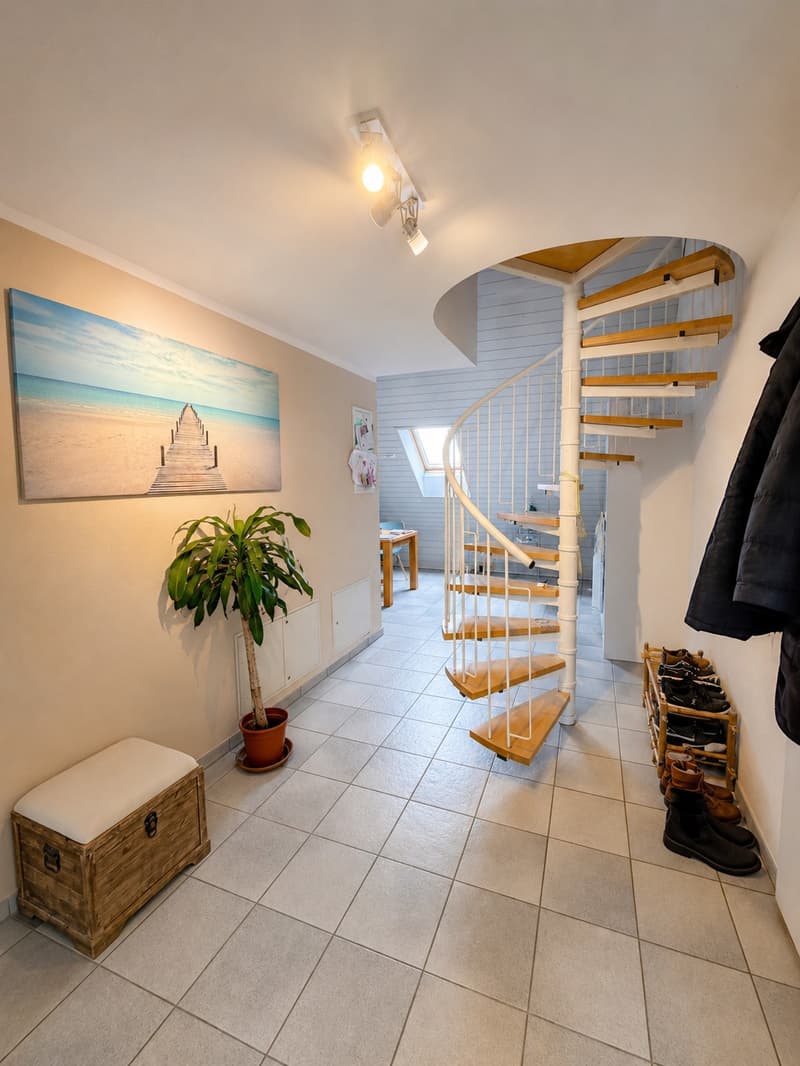 Charmante Maisonnette Appartement (118m2) avec Cheminée et deux Balcons (7)