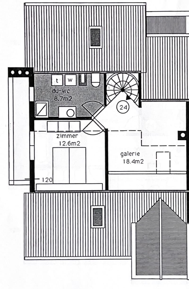 Charmante Maisonnette Appartement (118m2) avec Cheminée et deux Balcons (12)