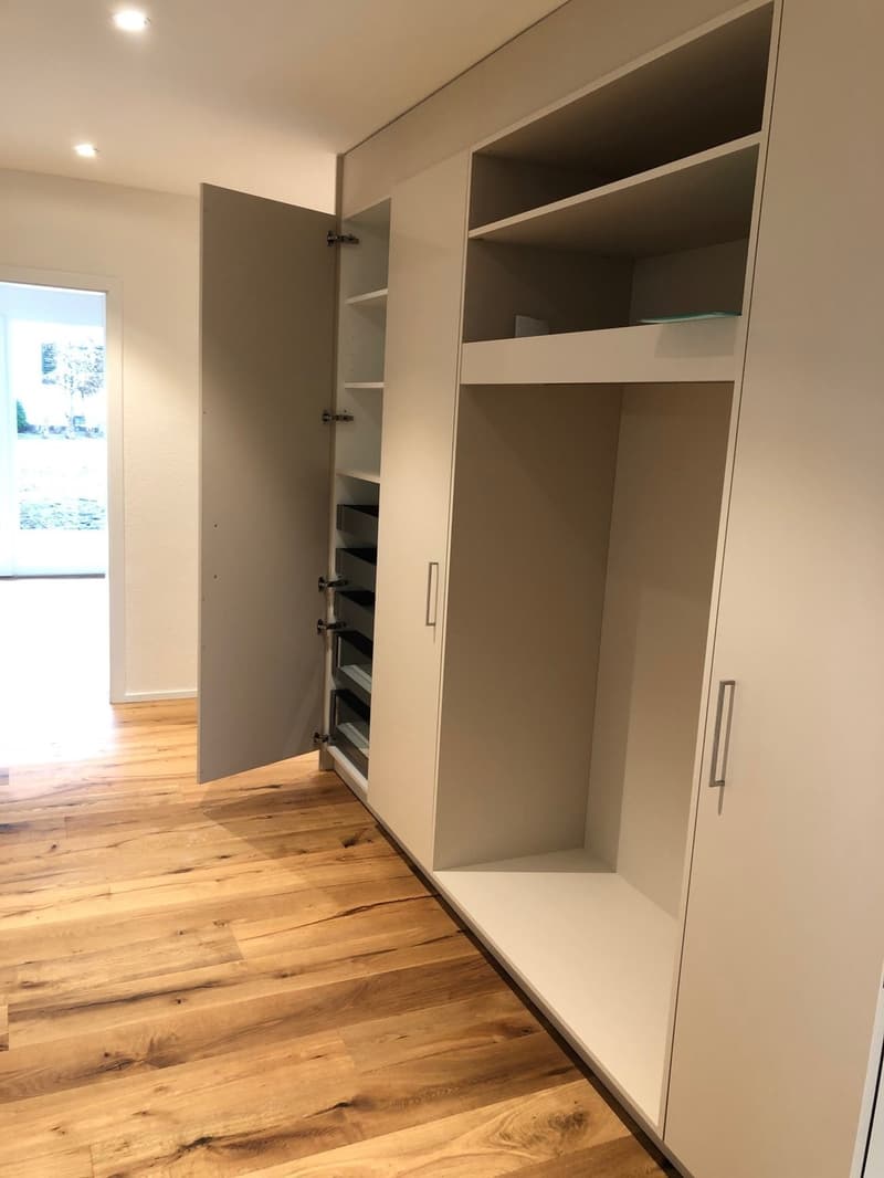 New 3.5 room apartment on the ground floor with 91 m2 and 72 m2 covered seating area and large garden share (2)