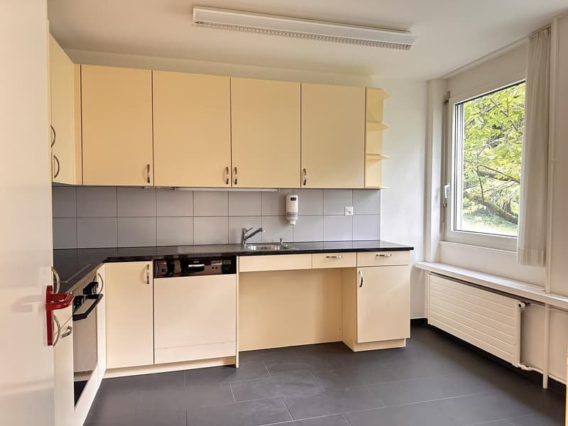 Büro-/Gewerberäume unterschiedlicher Grösse an guter Lage in Zumikon (8)