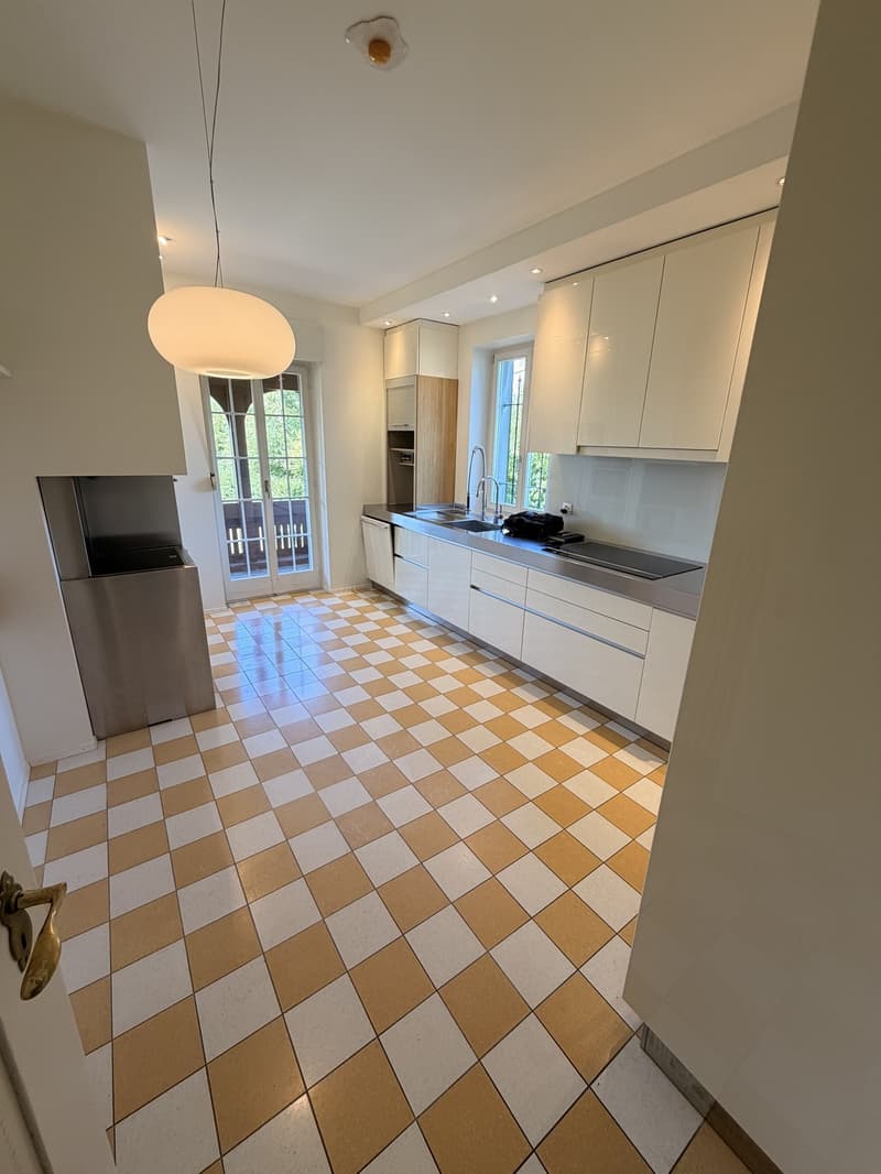 Room in a shared Villa (3)