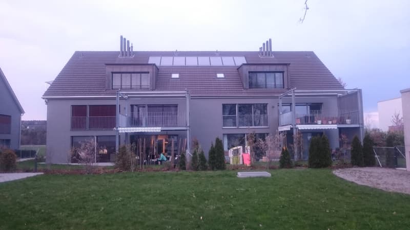 Schöne, moderne Parterrewohnung mit Sitzplatz und Umschwung (8)