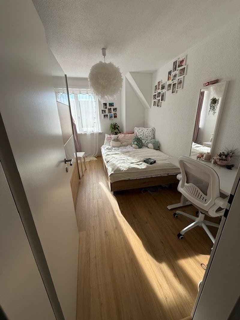 Helle 4.5-Zimmer-Wohnung mit Balkon in Winterthur ab 01.Oktober 2026 verfügbar (5)