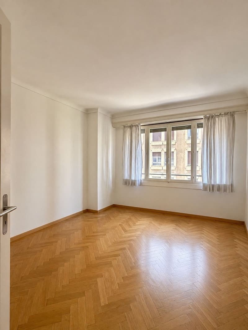 Sous-location officielle Lumineux 6,5 pièces de 125 m² Quartier des Philosophes, Genève (11)