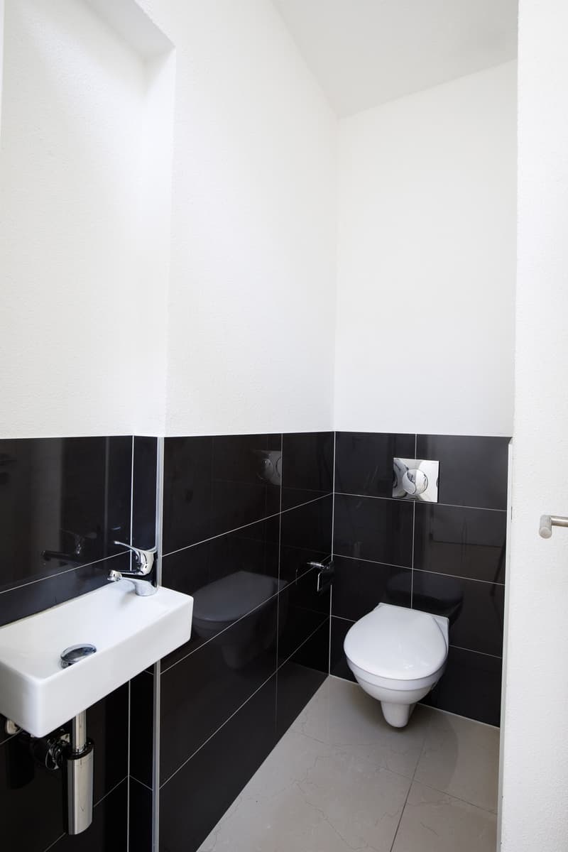 Helle & moderne 4.5-Zimmer-Dachwohnung mit Balkon in Thörigen (7)