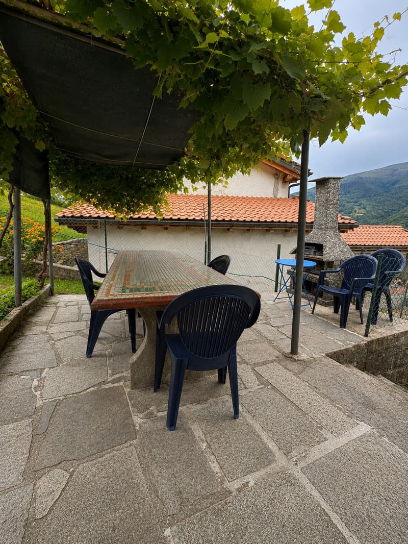 Rustico con terreno a Sonvico di oltre 1800 metri quadrati (12)
