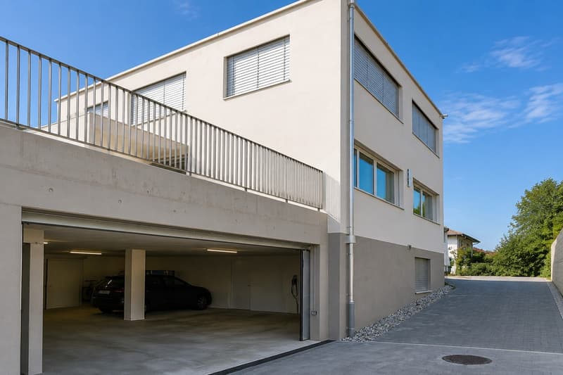 Seltene Mietgelegenheit: modernes 5.5-Zimmer-Einfamilienhaus mit Garten und Weitsicht in St. Erhard (4)