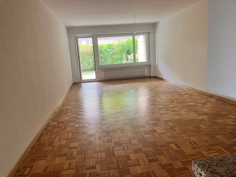 Grosszügige 4.5-Zimmerwohnung an ruhiger Lage zu vermieten (4)