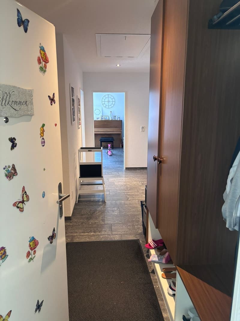 Helle 4.5-Zimmer-Wohnung am Waldrand ruhig, familienfreundlich & zentral (6)