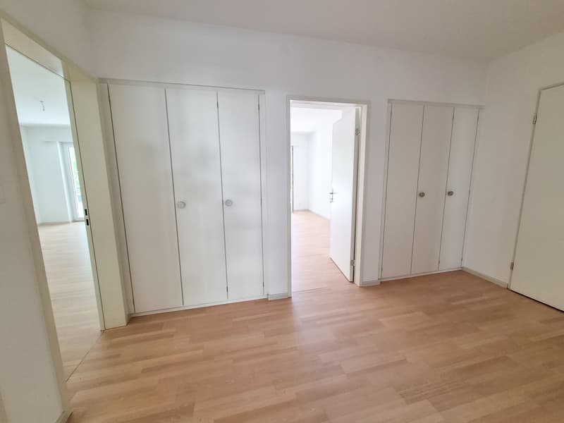 Erstvermietung: 107 m² auf 3.5 Zimmer am Zolli komplett renoviert, 2 Balkone und Wintergarten (4)