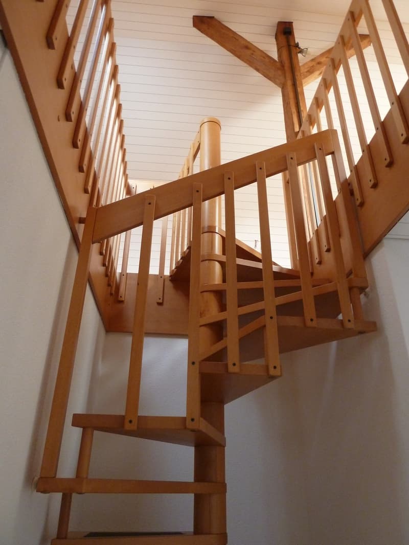Helle 3,5-Zimmer Altbauwohnung mit Galerie und Garten in der hinteren Länggasse (8)