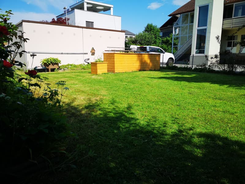 Wohnung mit grossem Garten (2)
