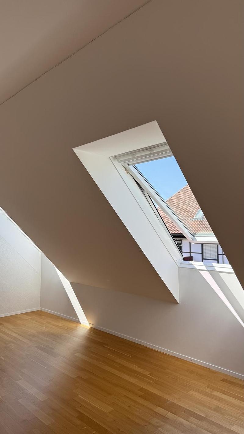 71 m² Wohnkomfort moderne 2.5-Zimmer-Dachwohnung mit Balkon (6)