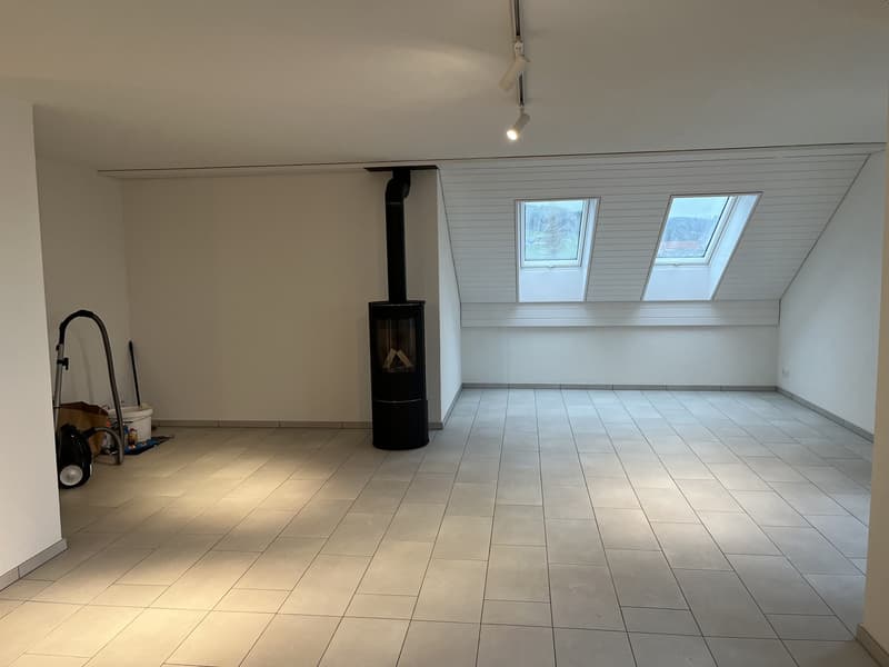Moderne 3.5-Zimmer-Wohnung mit 124 m² in Hindelbank zu vermieten (2)