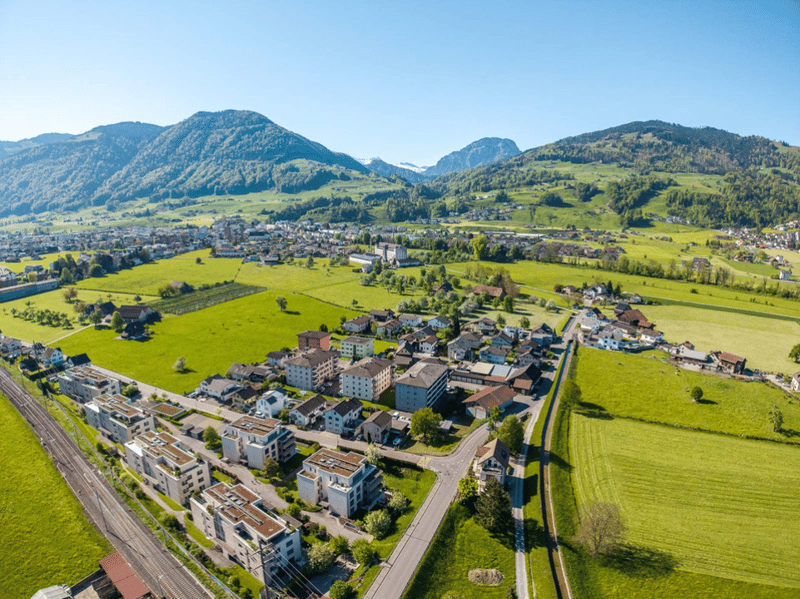 Helle 3.5-Zimmerwohnung mit Balkon und Weitblick (7)