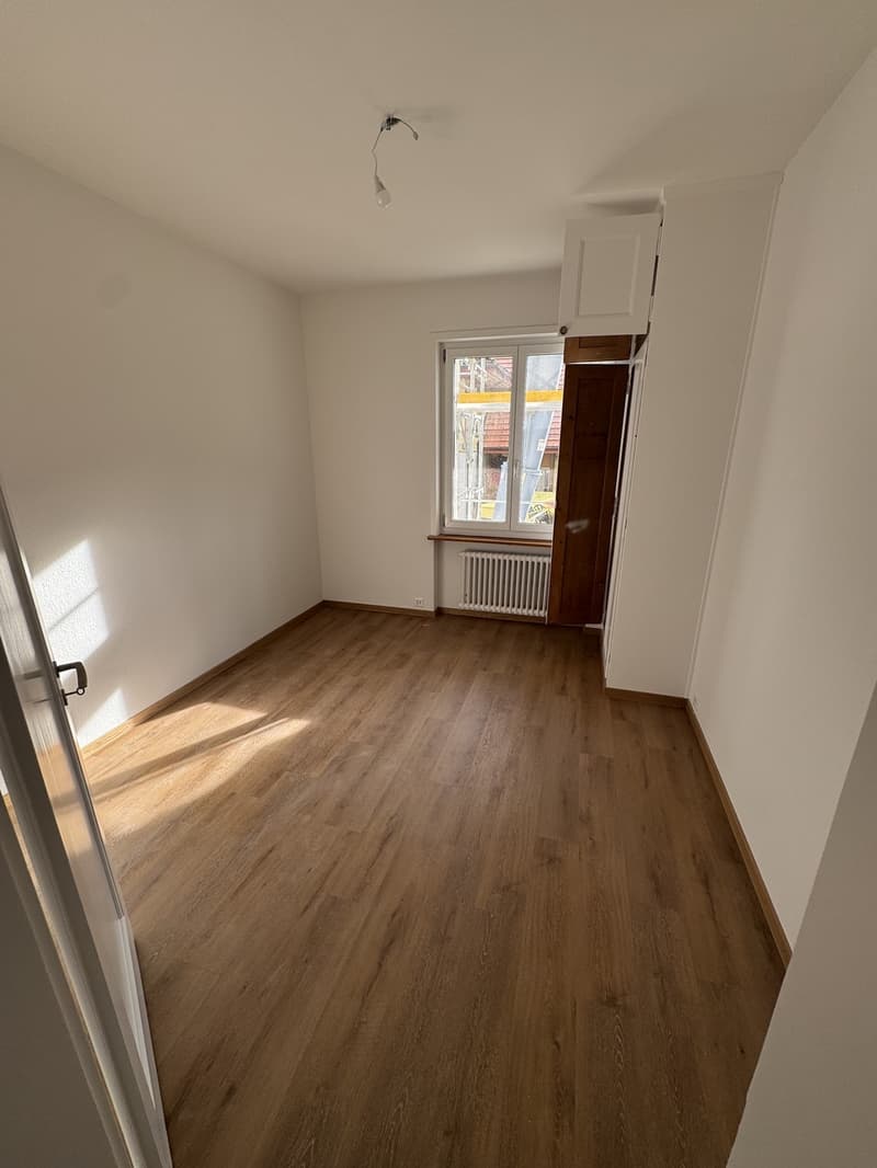 Komplett neu sanierte 4.5 Zimmerwohnung an bester Lage in Wabern (9)