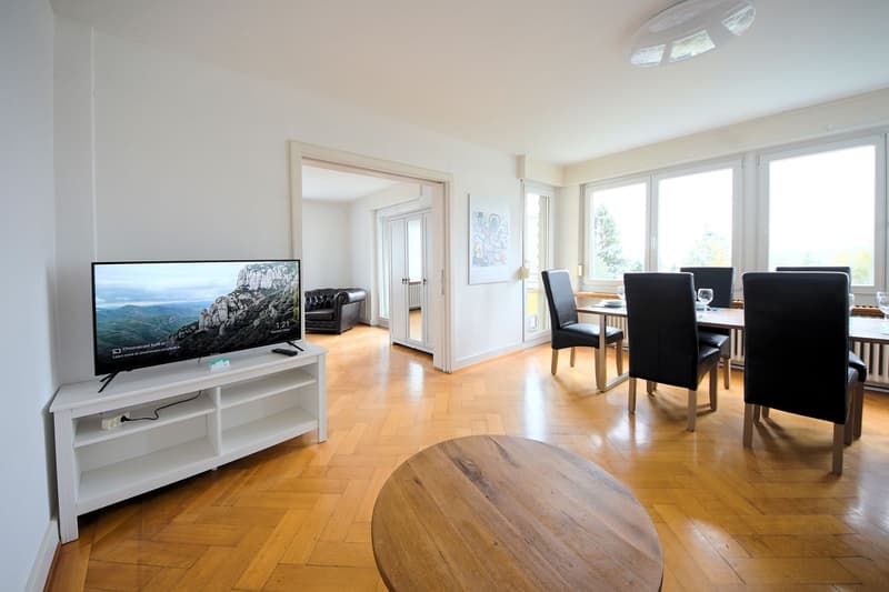 Dining/Living room