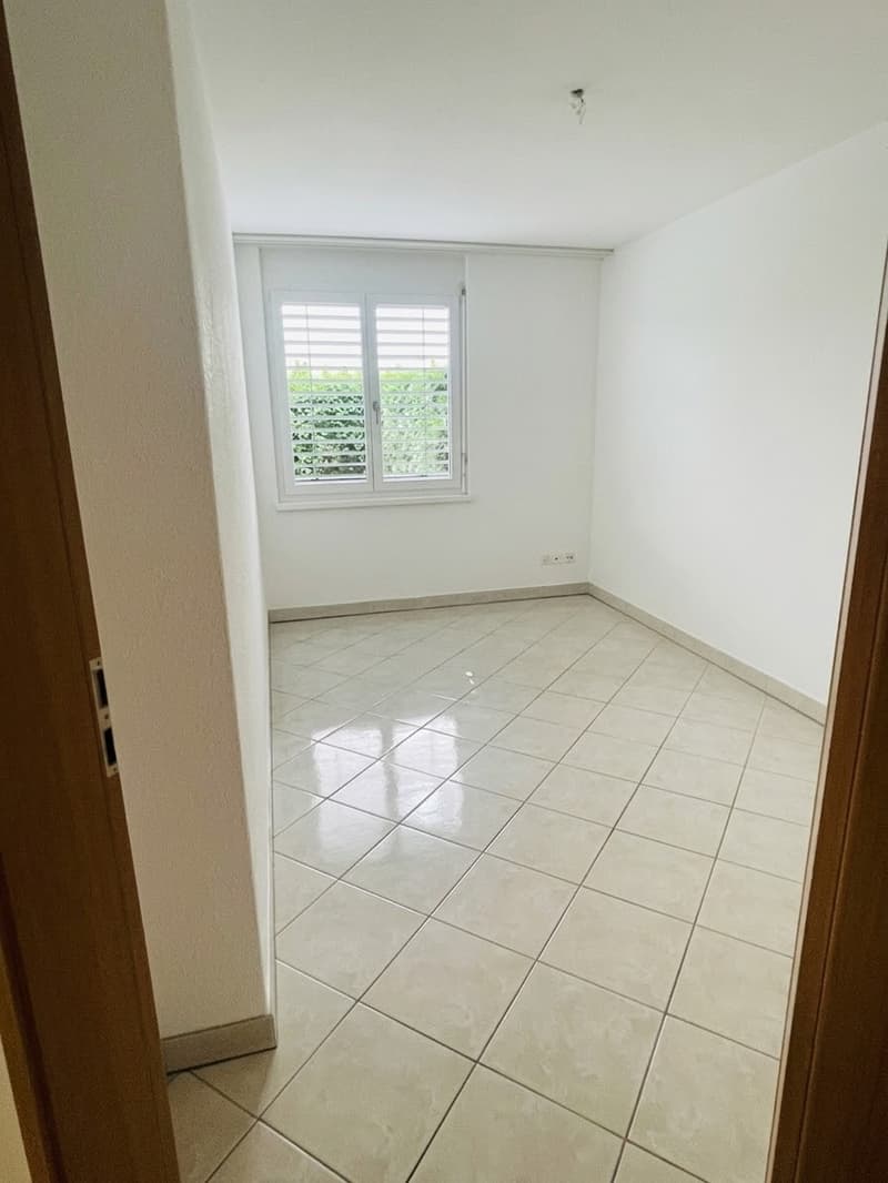 5.5-Zimmer-Gartenwohnung 118 m² Wohnfläche + ca. 66 m² Zusatzfläche + 230 m² Privatgarten (13)