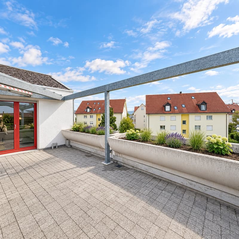 Helle 4.5-Zimmer-Wohnung mit Cheminée & bis zu 4 m hohen Decken (11)