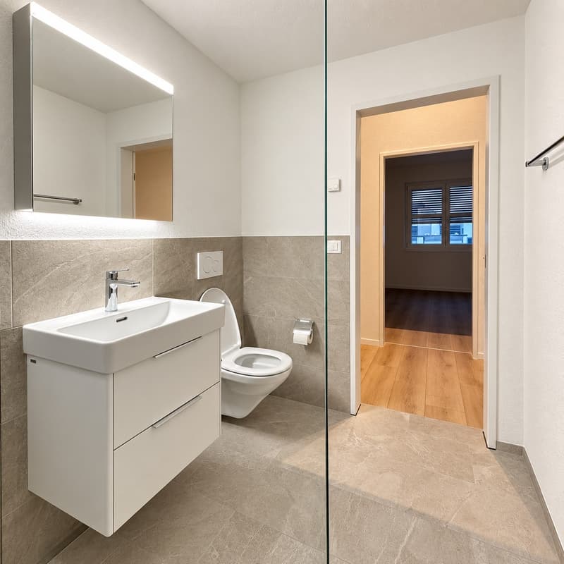 Helle 4.5-Zimmer-Wohnung mit Cheminée & bis zu 4 m hohen Decken (10)