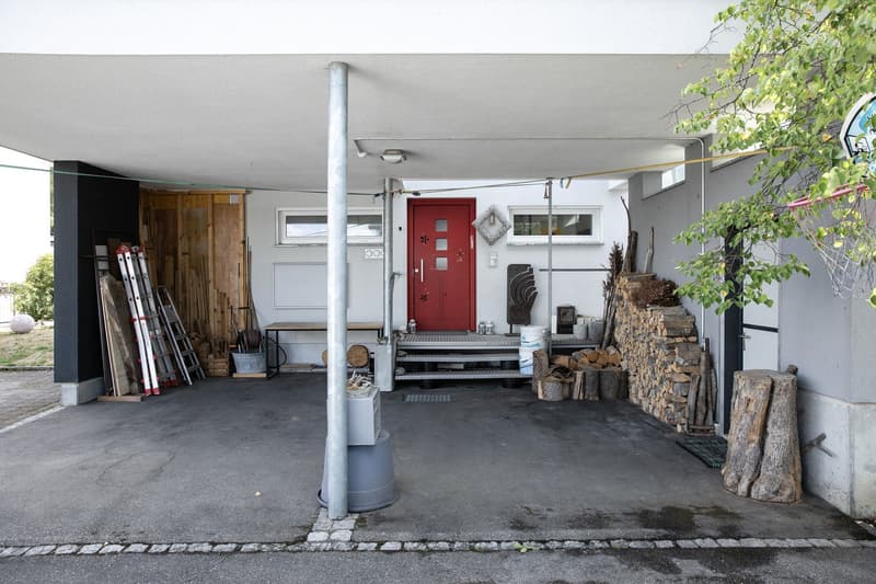 FREISTEHENDES EINFAMILIENHAUS MIT SONNIGER ATTIKATERRASSE UND VIELSEITIGEM RAUMKONZEPT (10)