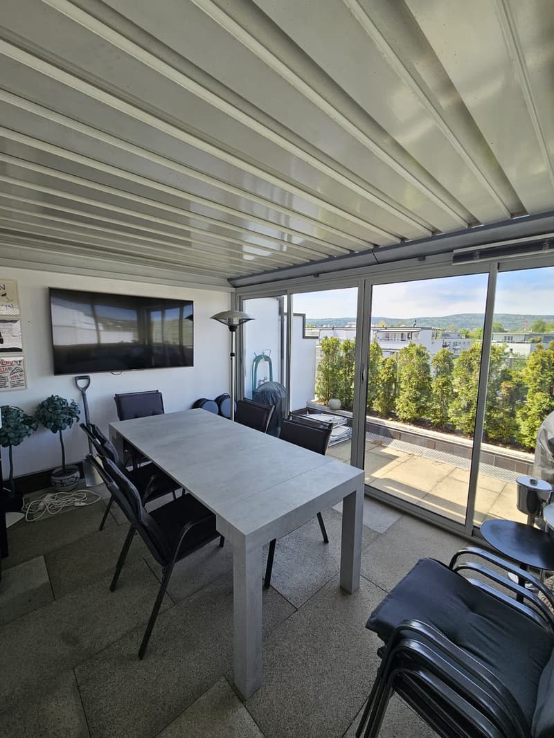 Spezielle 4 Zimmer Maisonette Wohnung mit Pool (4)