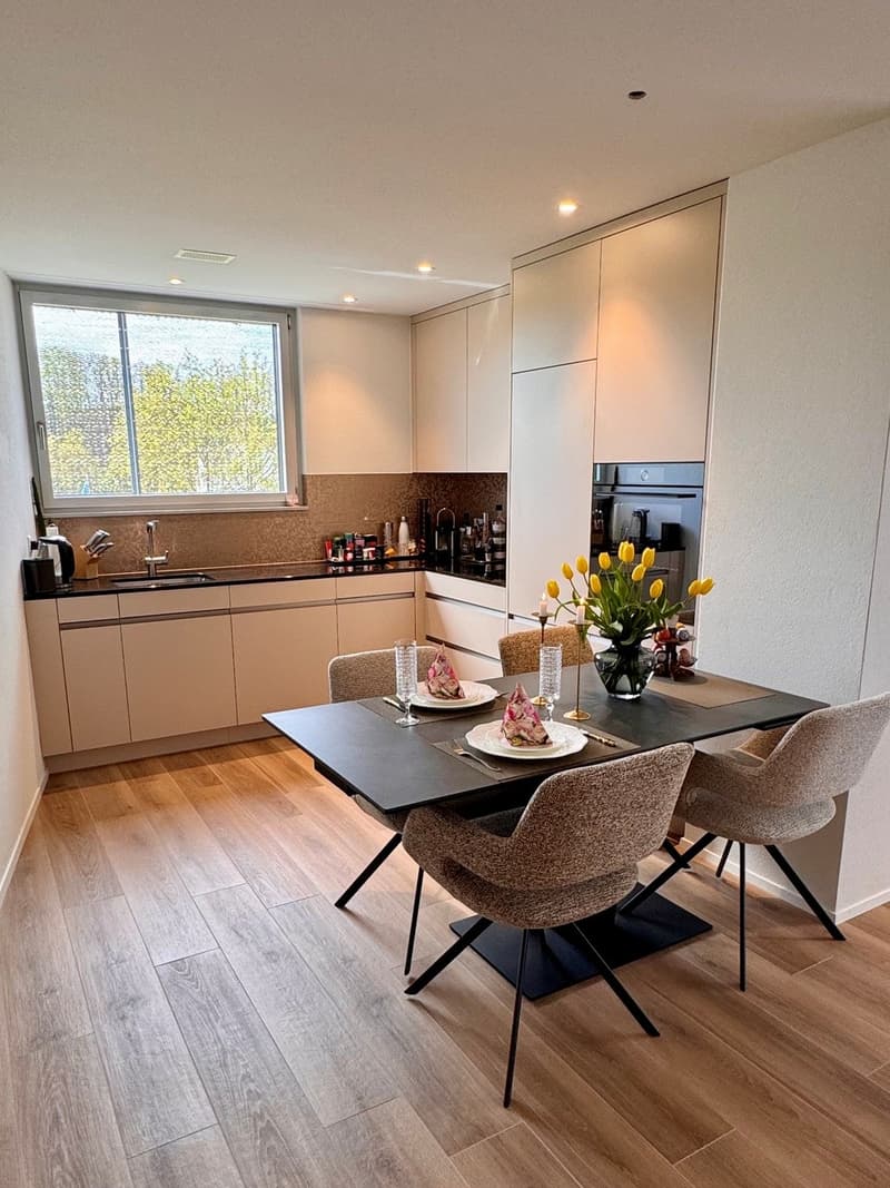 Moderne 3.5-Zimmer-Wohnung im Neubau (1)