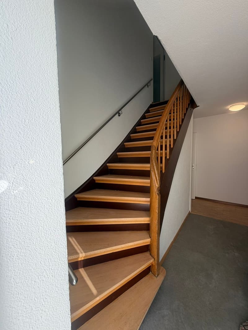 Frisch renovierte 2.5-Zimmer-Dachwohnung an der Paulstrasse 23 in Winterthur (13)