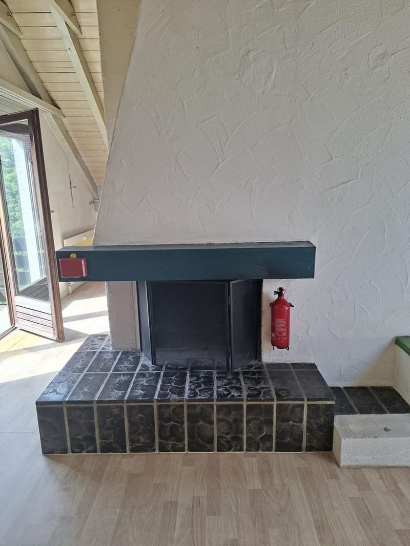 Charmante Wohnung mit Balkon (2)