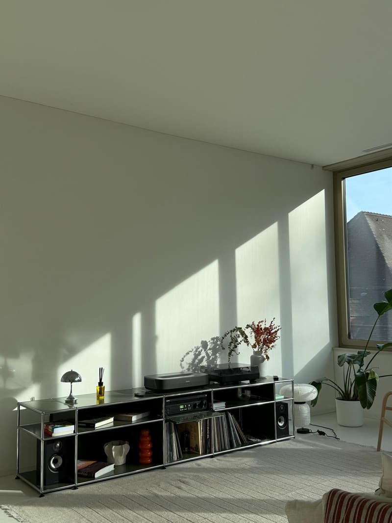 Light-Filled Top-Floor Flat in Zürich (8005) (3)