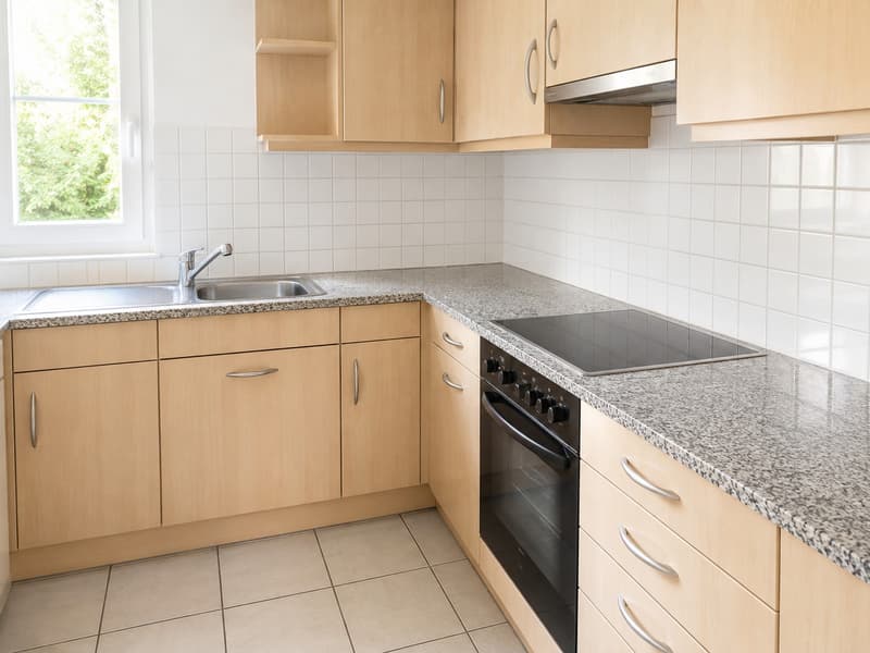 Helle Parterrewohnung mit Garten und Tiefgaragenplatz (4)