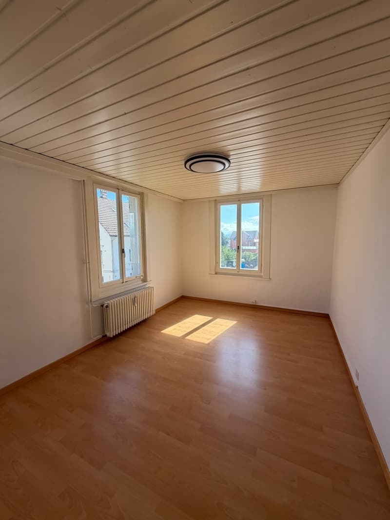 Zentral wohnen & wohlfühlen  3.5-Zimmer-Wohnung inkl. Parkplatz (3)