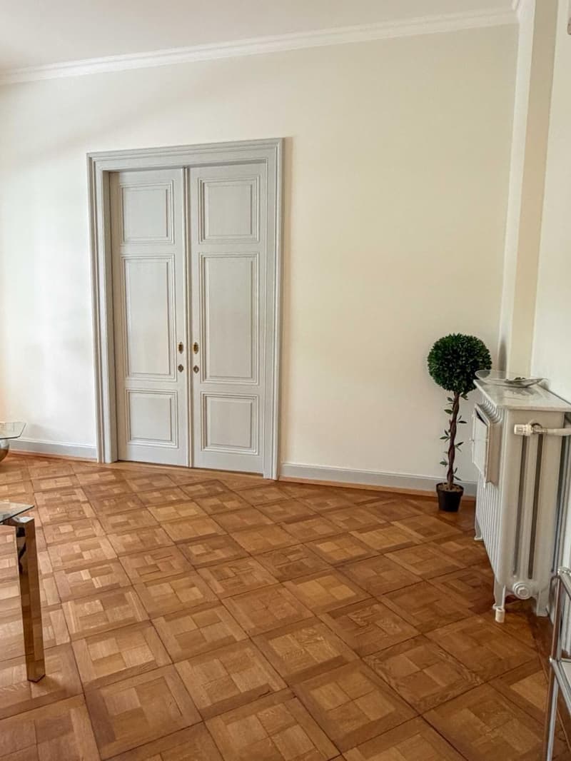 NACHMIETER GESUCHT im Weissen Schloss Zürich (5)