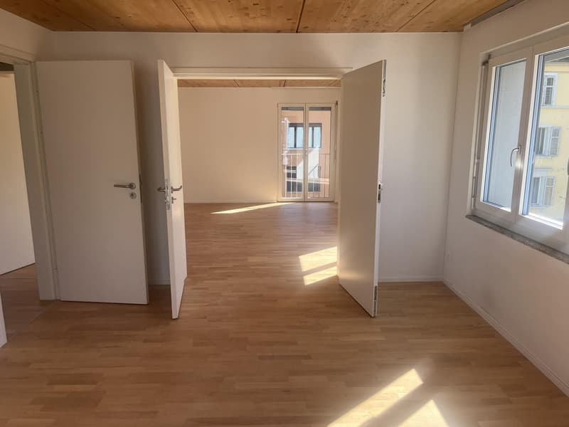 Charmante, moderne 3-Zimmer-Wohnung in der Enge (1)
