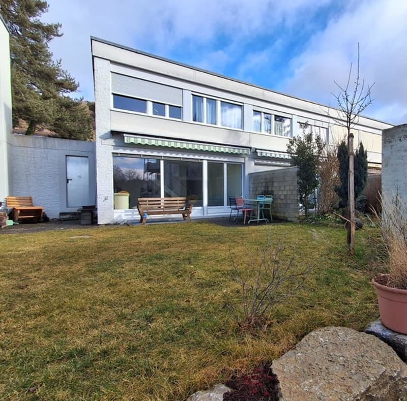 Reiheneckhaus mit Garten, Garage und Bastelraum (2)