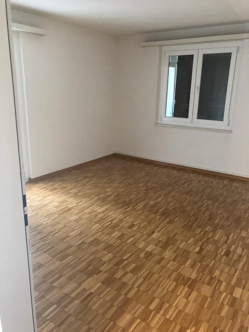 Charmante 3.5-Zimmerwohnung mit Balkon (8)