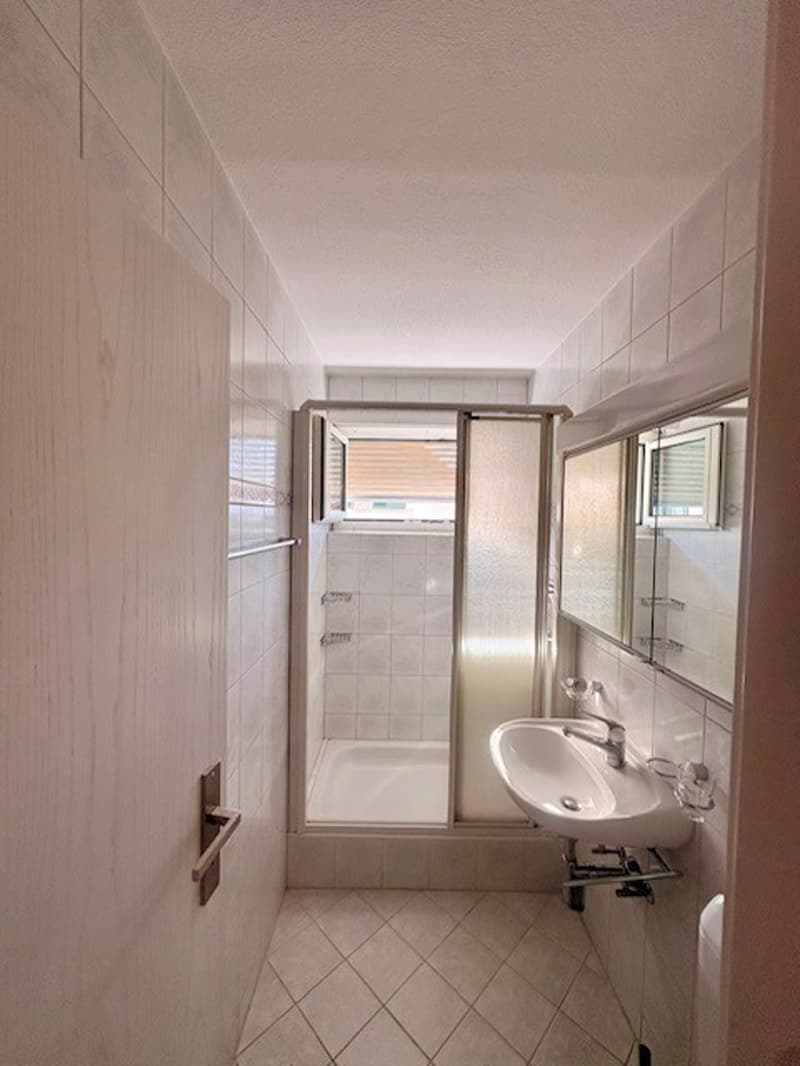 Moderne 4.5-Zimmer-Wohnung mit 2 Balkonen zu vermieten (7)