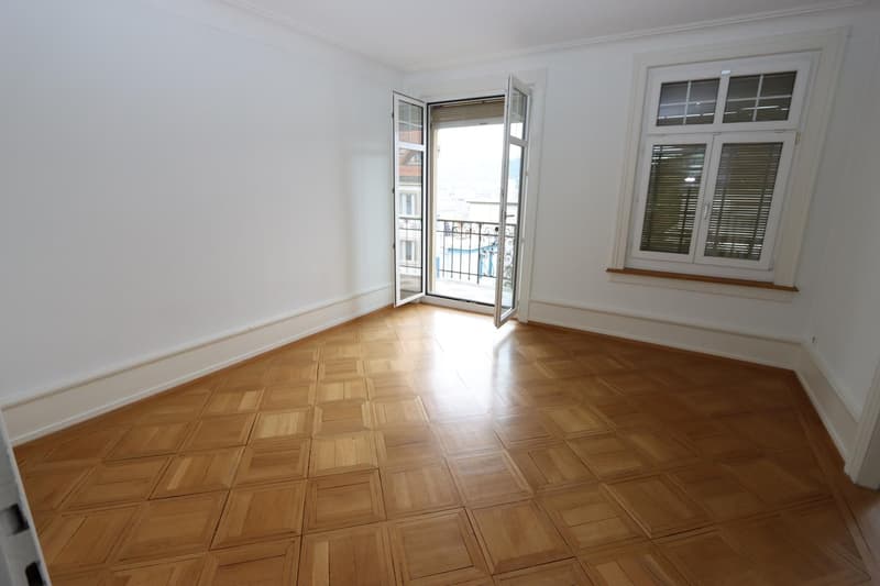 Juwel im Kreis 6: Geräumige 4.5-Zimmer-Wohnung (4)