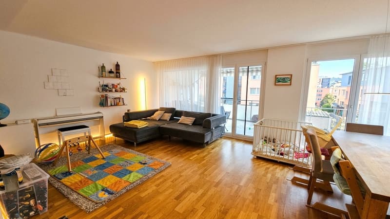Familienfreundliche 4,5 Zimmerwohnung (3)