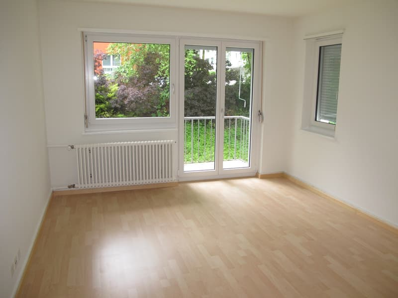 EXKLUSIVE 2.5-ZIMMERWOHNUNG ZU VERMIETEN (3)