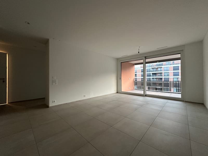 Grosszügig ausgestattete moderne (Baujahr 2021) 2.5-Zimmerwohnung in Gehdistanz zu Therme und Rhein (1)