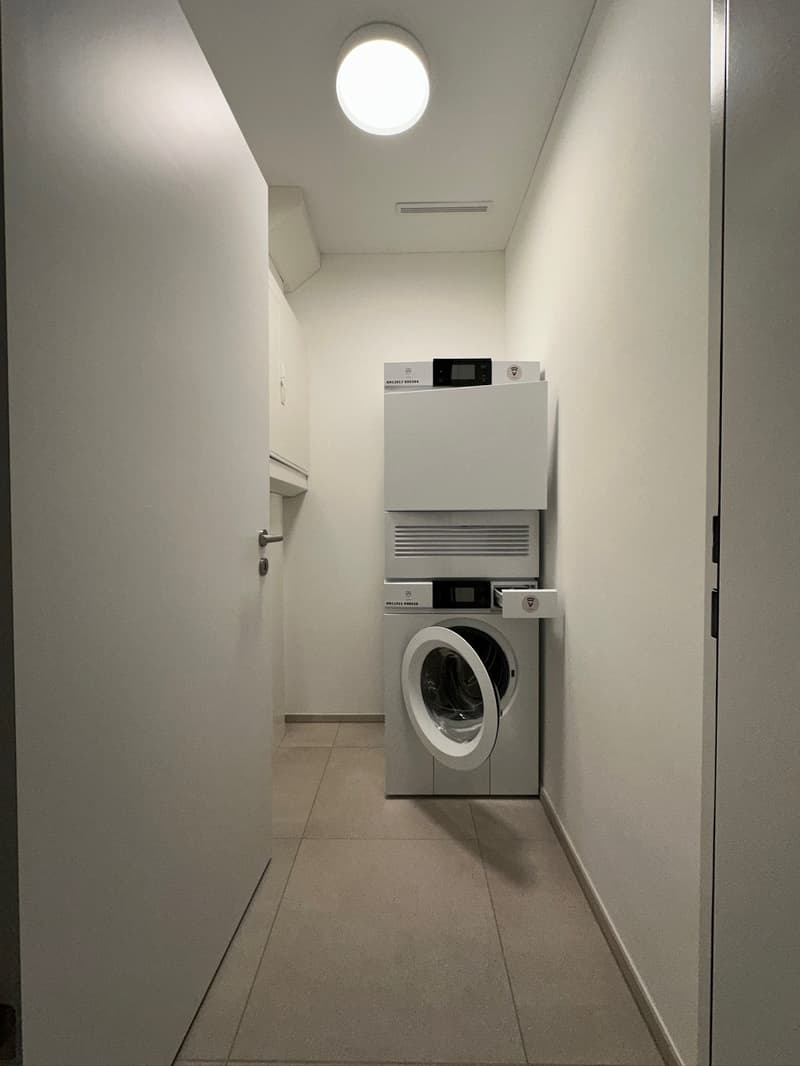 Grosszügig ausgestattete moderne (Baujahr 2021) 2.5-Zimmerwohnung in Gehdistanz zu Therme und Rhein (9)