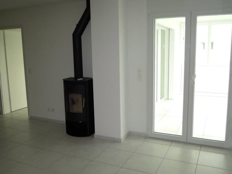 Schöne helle Wohnung in Aarberg (2)