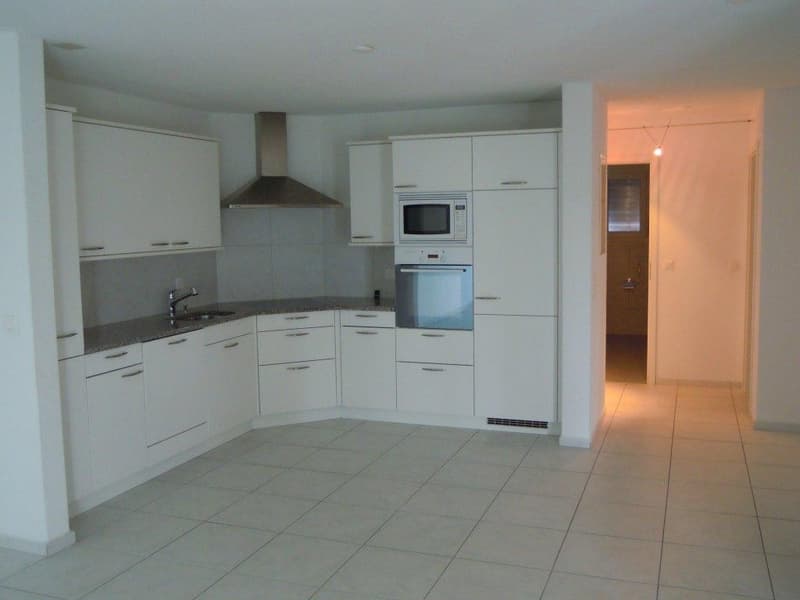 Schöne helle Wohnung in Aarberg (1)