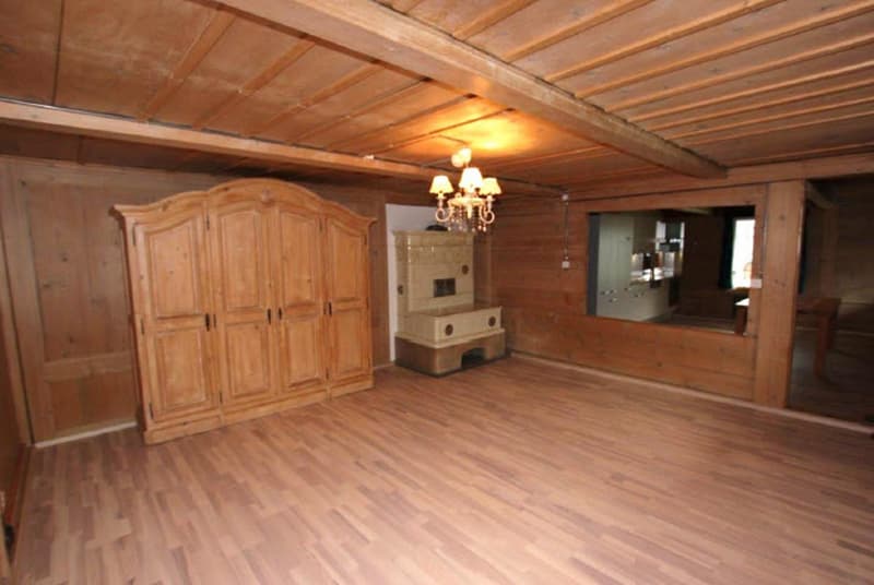 Residential & Commercial Building with Construction Plot 4 Apartments / Commercial Spaces (10)