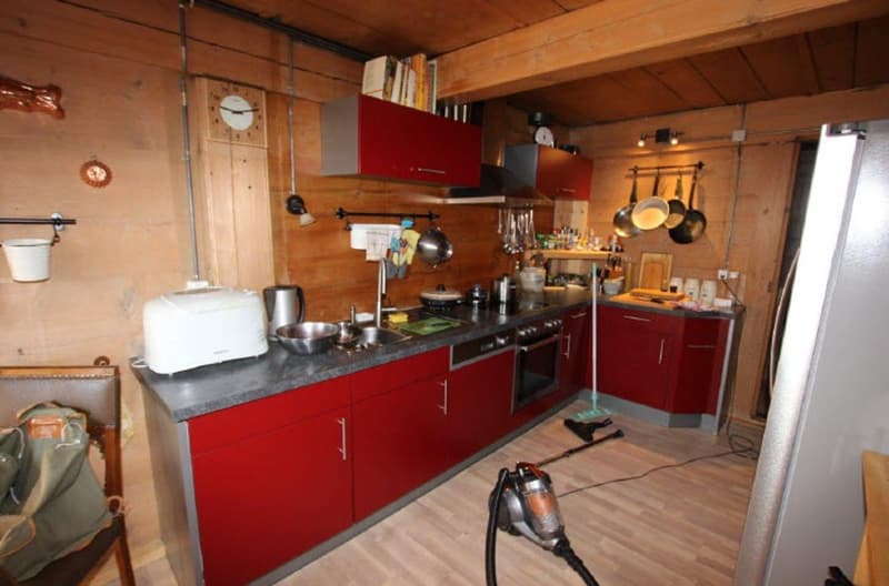 Residential & Commercial Building with Construction Plot 4 Apartments / Commercial Spaces (8)